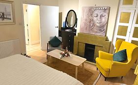 Central London Chinatown 1 Bedroom 1 Bathroom Flat